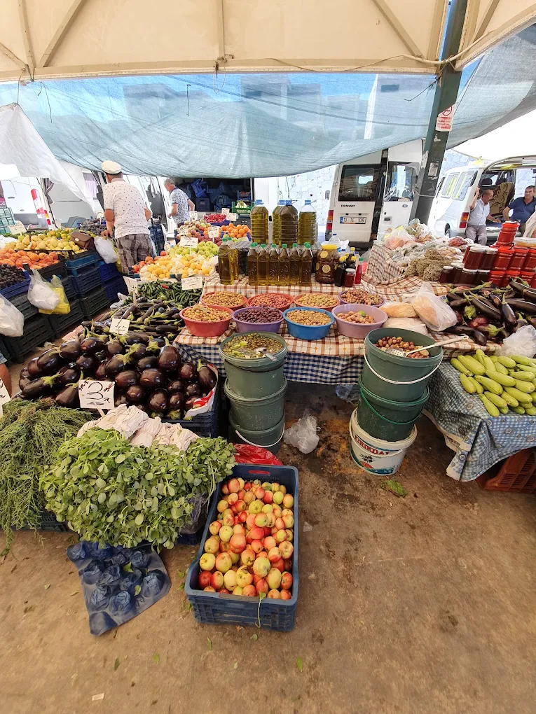 Gümbet Sunday Market