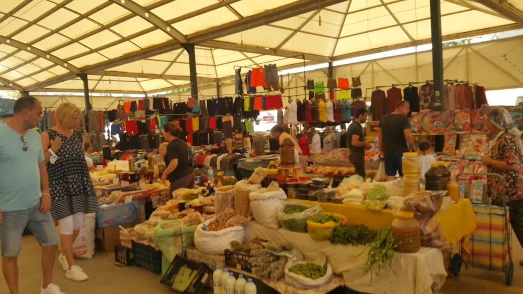 Gümbet Sunday Market