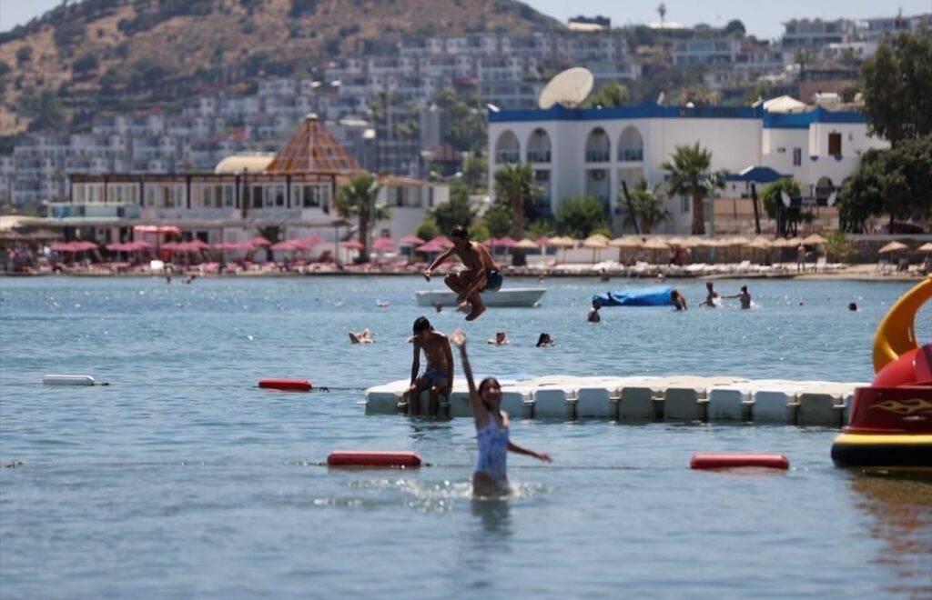 Bodrum Hits Record Temperature of 42°C on June 27, 2025