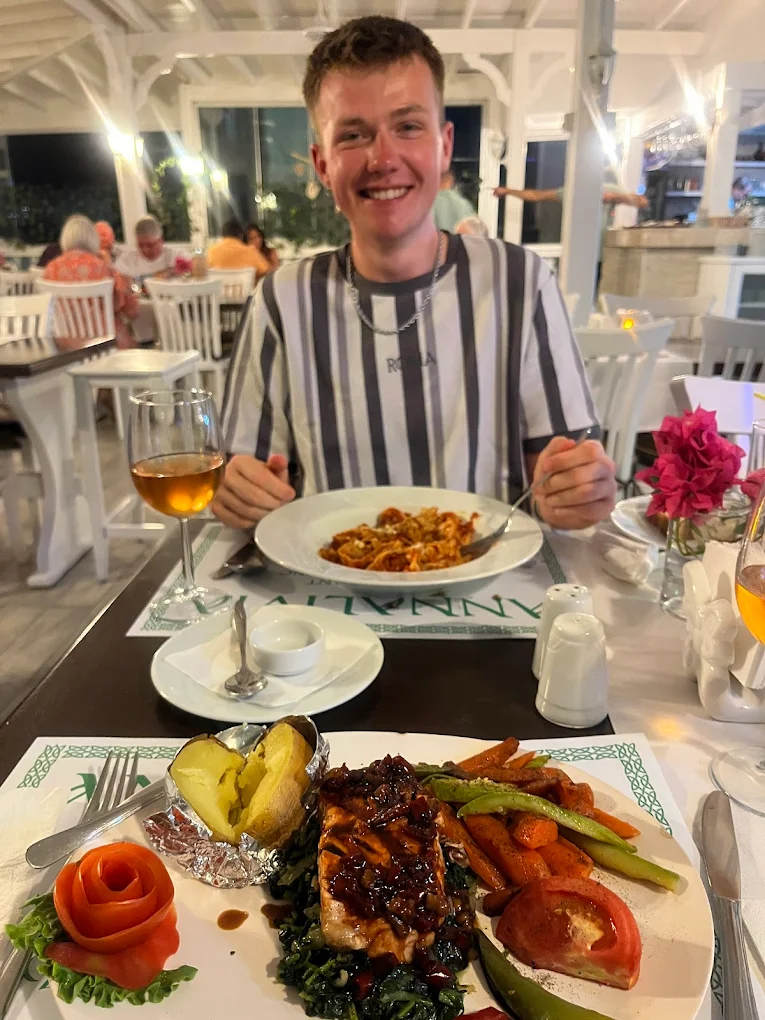 Annalivia Restaurant Gumbet