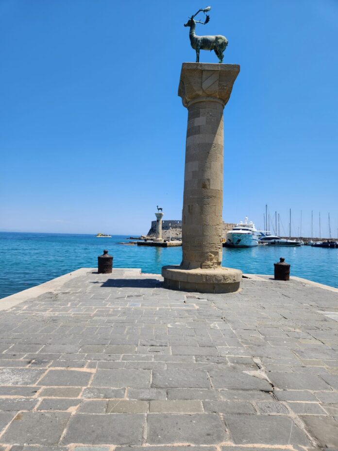 Best Greek Restaurants in Rhodes Old Town