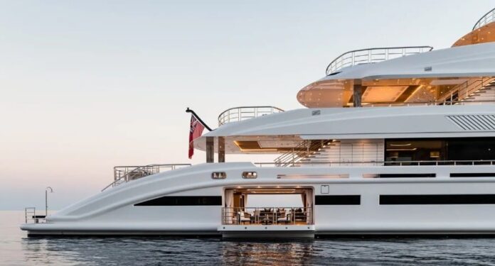 The 107m Benetti Superyacht Mar